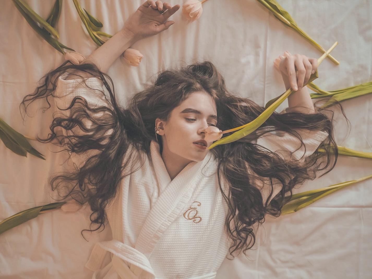 Sessione pratica con studenti internazionali durante il corso di tecniche avanzate di taglio