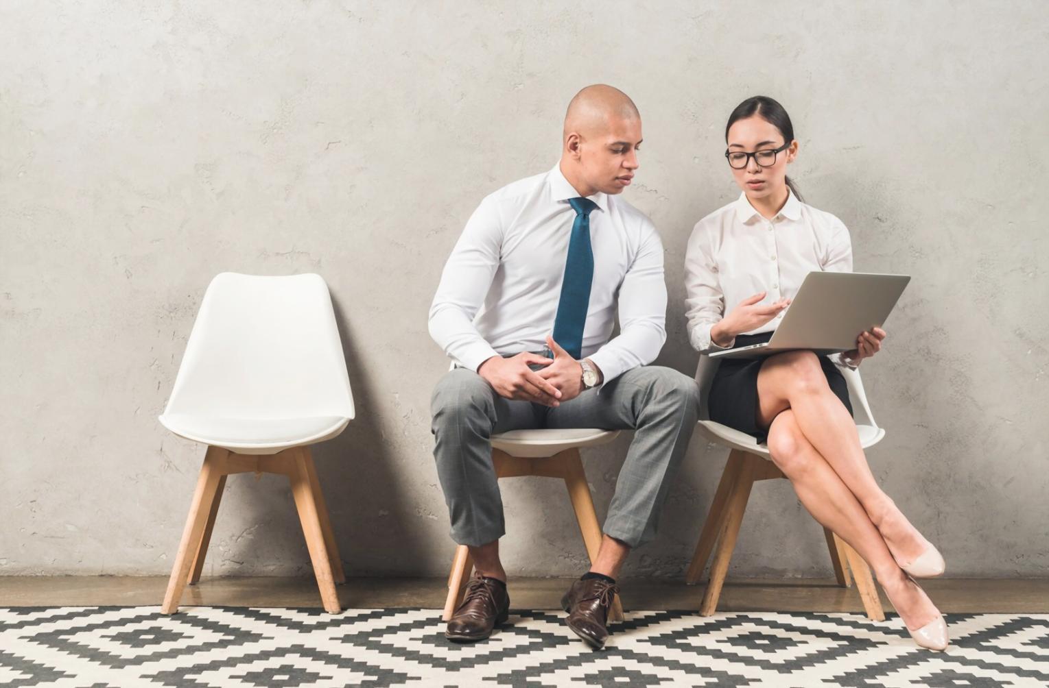 Tecnica di taglio professionale avanzato in azione